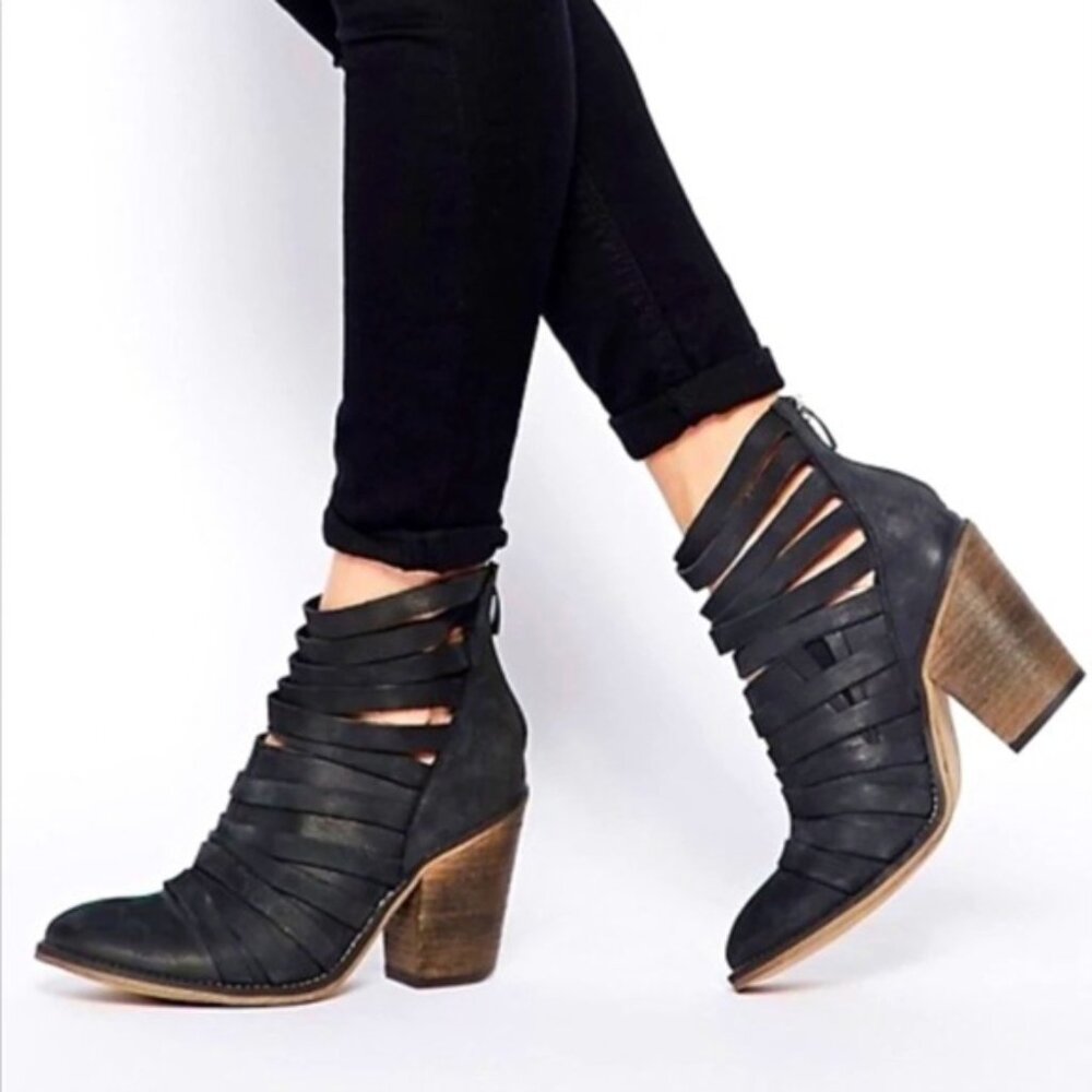 Free People Black Heeled Booties, size 40